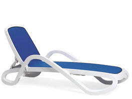 Nardi Alfa - Ligbed - wit/blauw - Volledig vlak -  Armleggers - Stapelbaar