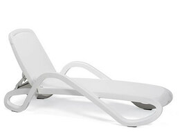 Nardi Alfa - Ligbed - wit/wit - Volledig vlak -  Armleggers - Stapelbaar